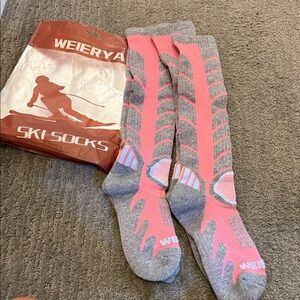Weierya Wool Ski Socks Pink and Gray for Women